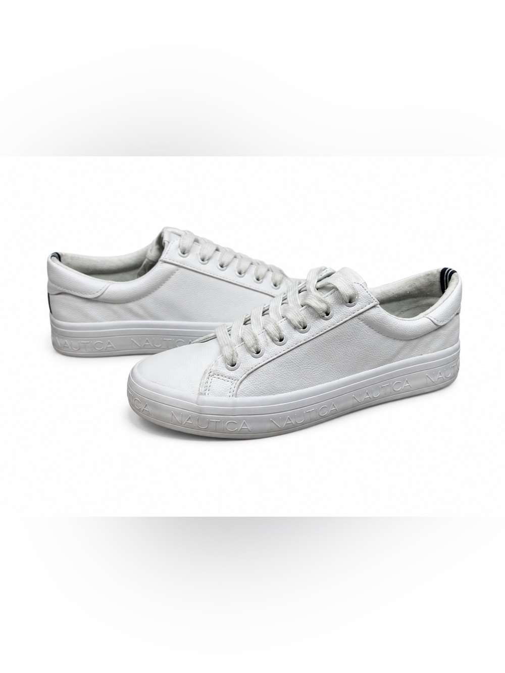 Nautica Women’s Sneakers Size 9 # Box 893